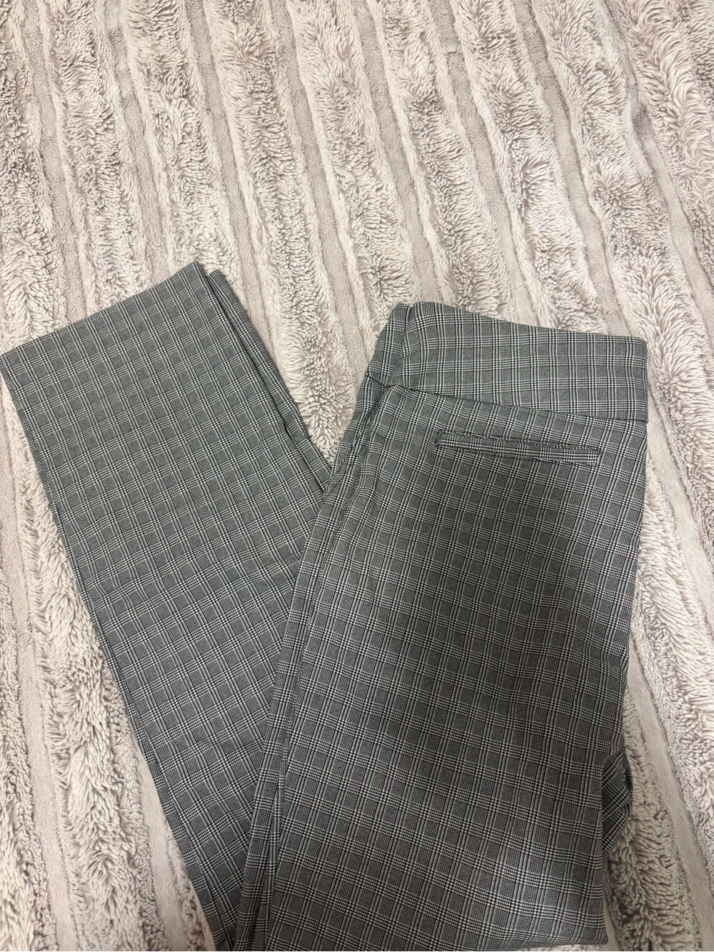 Women's Gray Plaid Cropped Dress Pants